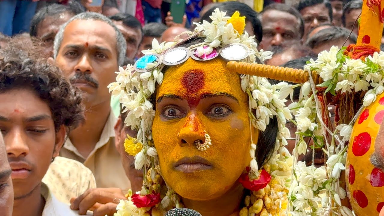 Rangam bhavishyavaani 2025 | Anuradha Rangam at Uppuguda Mahankali ...