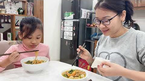 Giữ ấm cho học sinh đến trường khi rét đậm