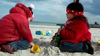 Куда пойти с детьми в Одессе. Конечно на море. Where to go with kids in odessa(Куда пойти с детьми в Одессе? Конечно на море. Даже если еще не лето. Морской отдых нравится всем. Как интерес..., 2015-04-20T18:10:37.000Z)