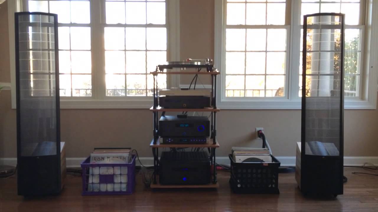 Sergio Mendes on VPI Traveler