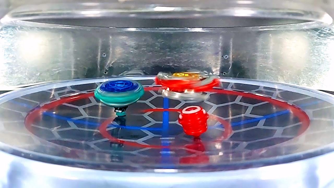 Orb Egis holds its ground and bursts Z Achilles in Slow Motion ベイブレードバースト