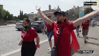Türk Taraftarları Roma Sokaklarında Milli Takıma Destek Verdiler