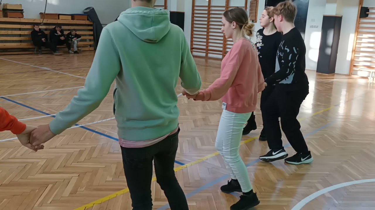 Bonyhád, Széchenyi,8/D Hoppa cuppa tanulás (vezeti: Varga Hanna)