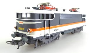 Lima SNCF BB 9292 'CORAIL' Electric Locomotive pulling Lima 'CORAIL' Express Passenger Train