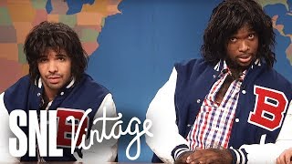 weekend update two teenagers dressed as werewolves drake jay pharoah on halloween snl