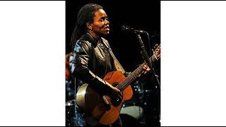 Tracy Chapman Biography