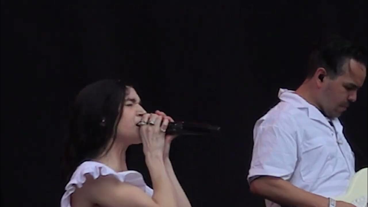 Poppy - The cost of giving up (Live at Knotfest Brazil 2024) Poppy - The cost of giving up (Live at Knotfest Brazil 2024)