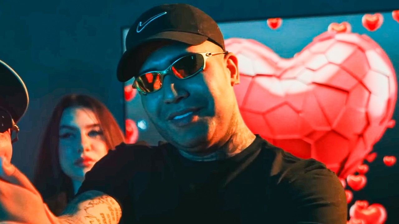 DIÁRIO DE UM CAFAJESTE - MC Lele JP, MC Meno K, MC Ryan SP, MC Tuto, MC Negão Original (Web Clipe)
