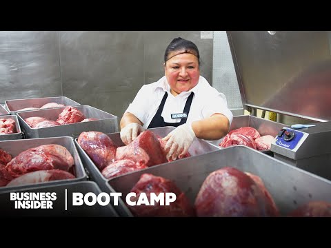 How The Military’s Largest Cafeteria Feeds 4,500 Soldiers In 90 Minutes | Boot Camp