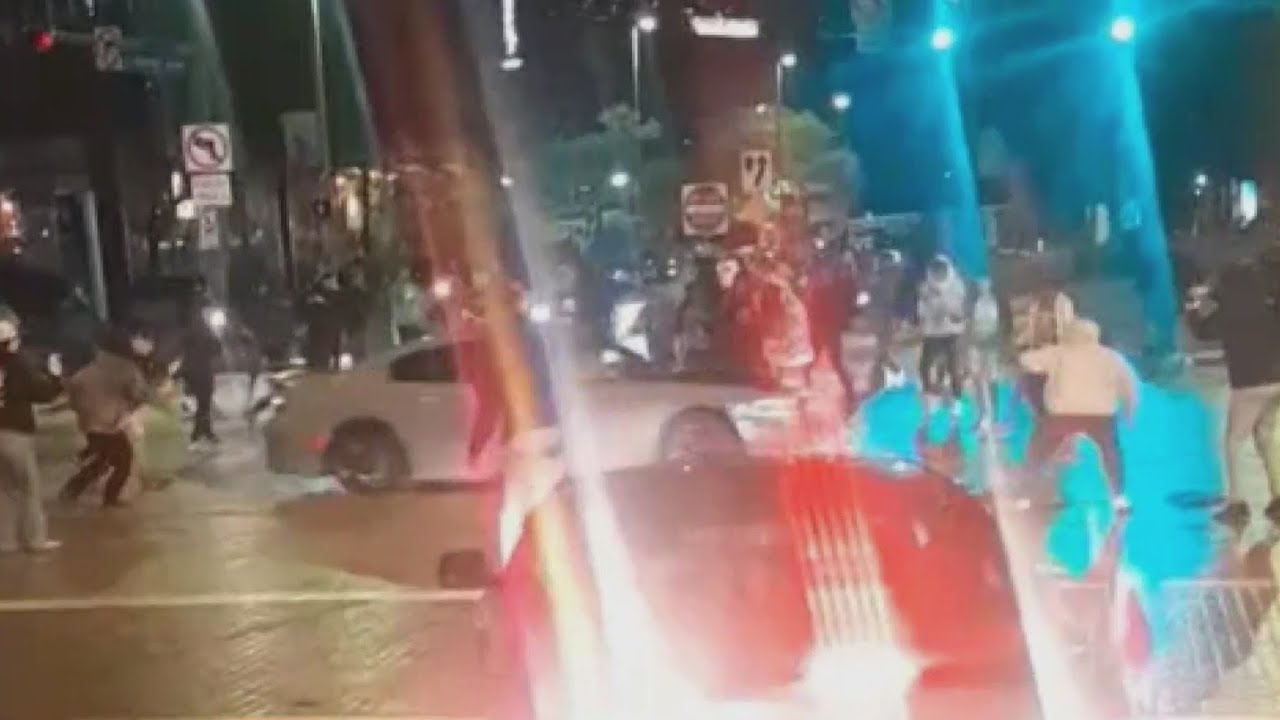 Pittsburgh car meet up blocks traffic; man faces charges - YouTube