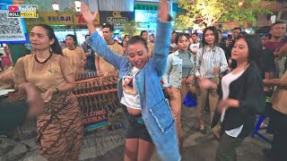 ANTUSIASME PENONTON - SUASANA YANG BIKIN KANGEN ANGKLUNG MALIOBORO (ANGKLUNG JOGJA) CAREHAL