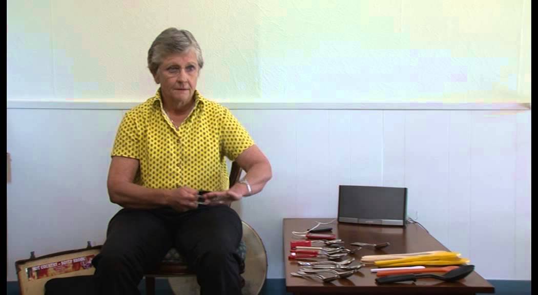 Deb "Spoons" Perry How to Play the Spoons. Lesson 5 Different Spoons to Play YouTube