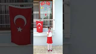 Mahallesinde 23 Nisan Gösterisi Yaptı