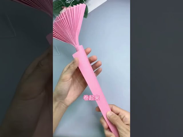 Summer is here, let’s make a fairy stick fan that can be opened with your children. It’s so beautif class=