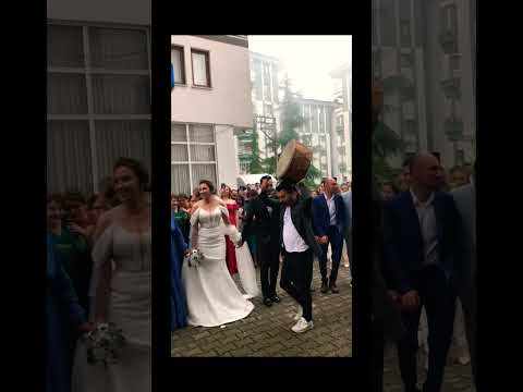 Beşikdüzü Gelin Çıkarma