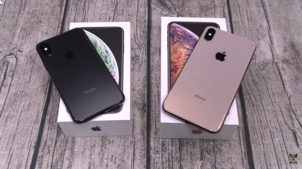 iPhone Xs и iPhone Xs Max - Распаковка