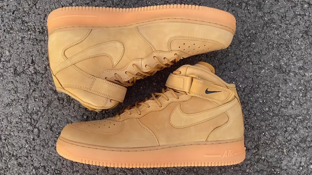 NIKE AIR FORCE 1 MID ‘07 PRM QS FLAX OUTDOOR GREEN