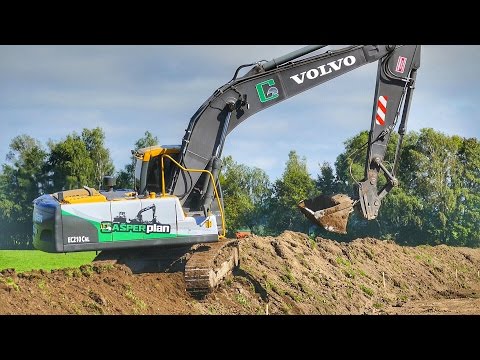heavy-excavator-"volvo-ec-210-c"-in-action-!!