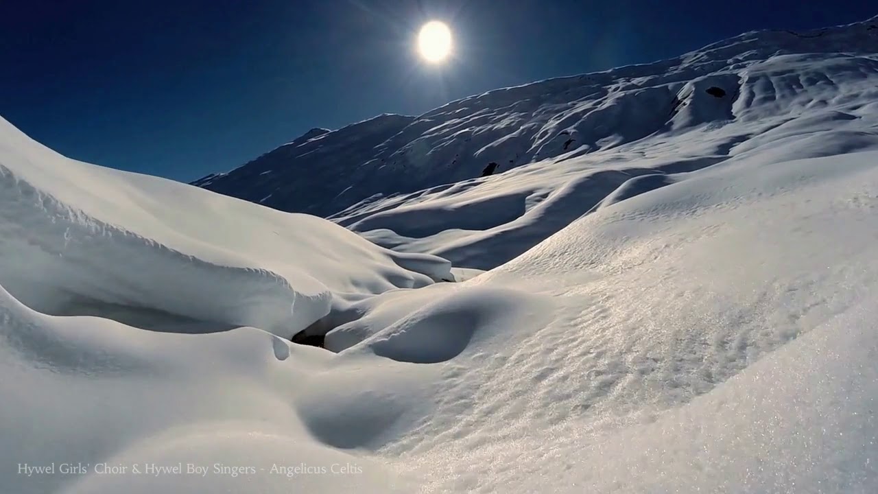 Carol of the Bells performed by magical Welsh Children's Choir (Angelicus Celtis - Hywel Choir)