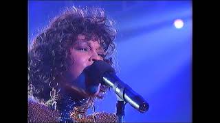 Whitney houston Live - All the Man That I Need - Billboard Resimi