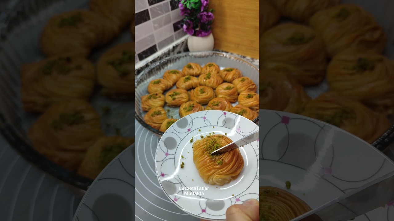 Baklava Tarifi ✅Tarifi yorumda👩🍳#shorts Baklava Tarifi ✅Tarifi yorumda👩🍳#shorts