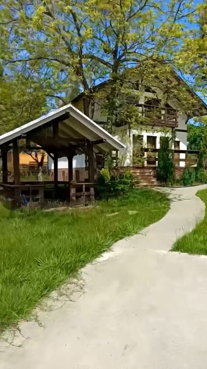 Найти металлический дом в Соче