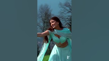Thumbnail of Door tumse ho na jaaye, paas aao gale se laga lo... #HumkoHumiseChuraLo #Mohabbatein #YRFShorts