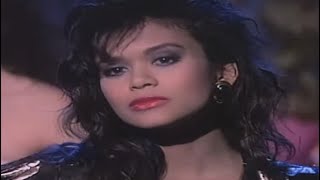 Watch Nia Peeples Be My Lover video