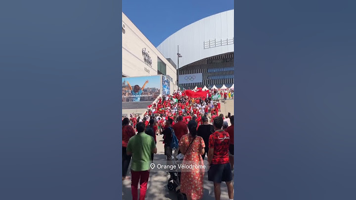 جماهير المنتخب المغربي قبل مبارة نصف نهائي اولمبياد باريس. 2024