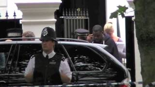 INF DAILY: Police Cordon Off Amy Winehouse's London Home Where She Was Found Dead