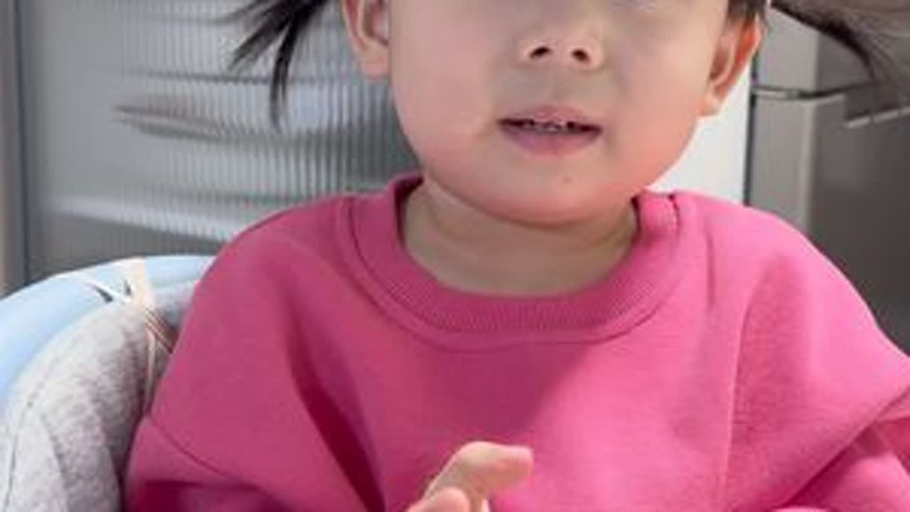 每天欢乐多😂😂#奶声奶气 #小人精日常 #萌娃日常 #学说话的宝宝 #被你萌化了