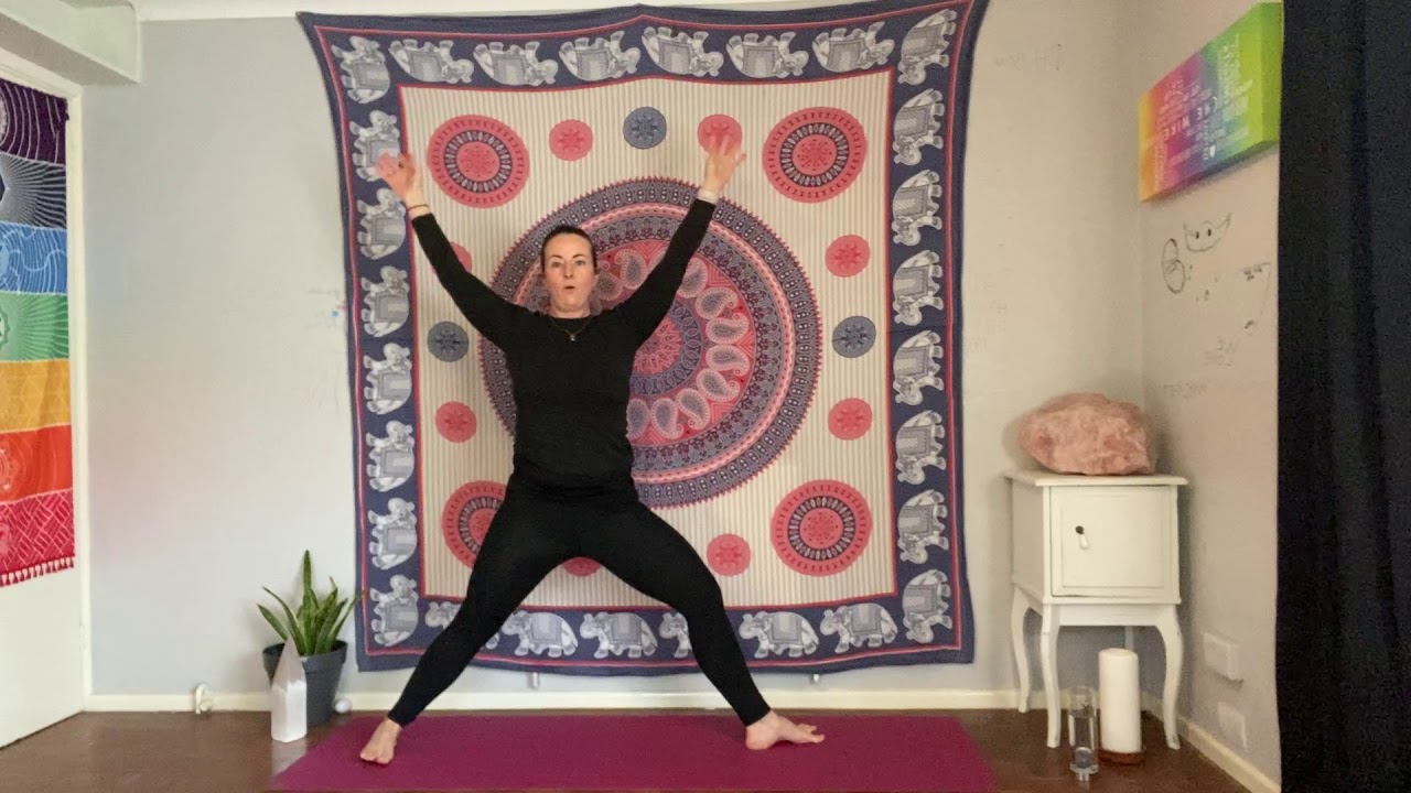 Yoga Living - Vinyasa Flow to ground into the Root Chakra