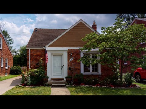 2009 Norwood Drive, Grosse Pointe Woods, MI home video tour