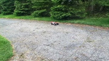 Traxxas Nitro Rustler Ramp Jumping EXTREME