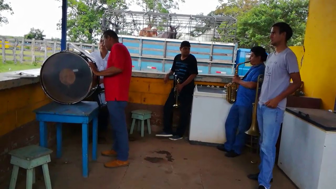 Cimarrona banda musical que alimenta el alma del espíritu Costarricense (Guanacaste Nature Tours)