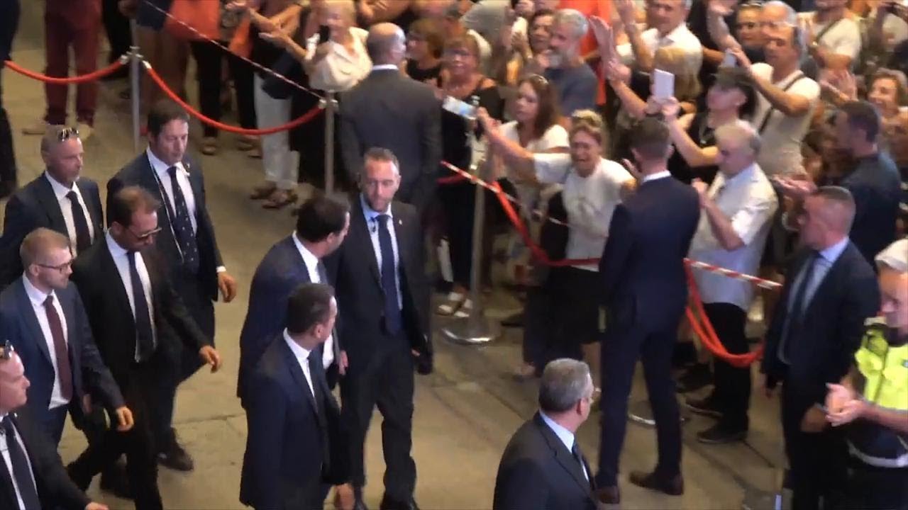 Genova, crollo ponte Morandi: Di Maio e Salvini accolti dagli applausi ai funerali delle vittime