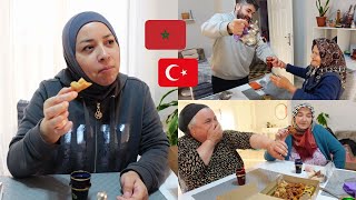Mi Familia Turca Prueba El Té y Dulces De Marruecos 🇲🇦 | Mexicana En Turquía