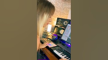 New Song with @NativeInstruments 💥#music #musicproducer #femaleproducer