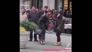 @JenniferLopez spitting chewing gum into her assistant's hand in the middle of New York City #shorts