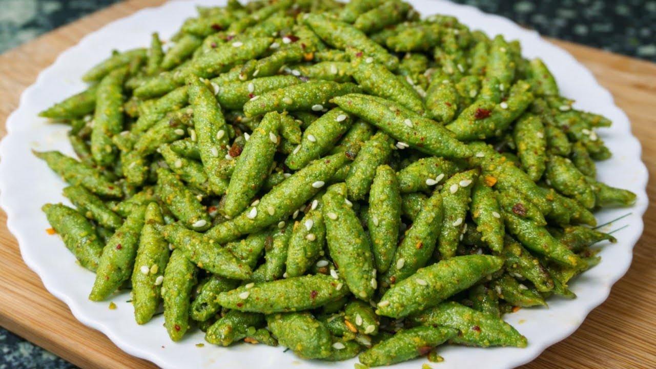 মটরশুঁটি শেষ হওয়ার আগে এইভাবে একবার বানিয়ে দেখুন স্বাদ মুখে লেগে থাকবে | Instant Breakfast Recipe