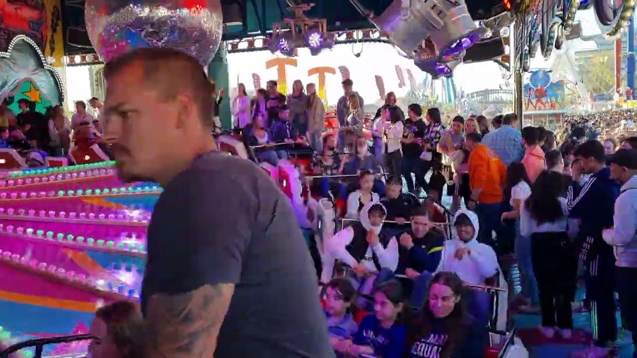 Musikexpress - Schoeneseifen (2 Fahrten) Video Frühjahrsvolksfest Köln 2022