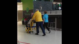 Volunteers - Pinderfields Hospital guides
