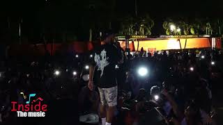 BAYKA GET DARK AND KICK THE ....  NHANCE AND TEEJAY HAD THE CROWD GOING CRAZY