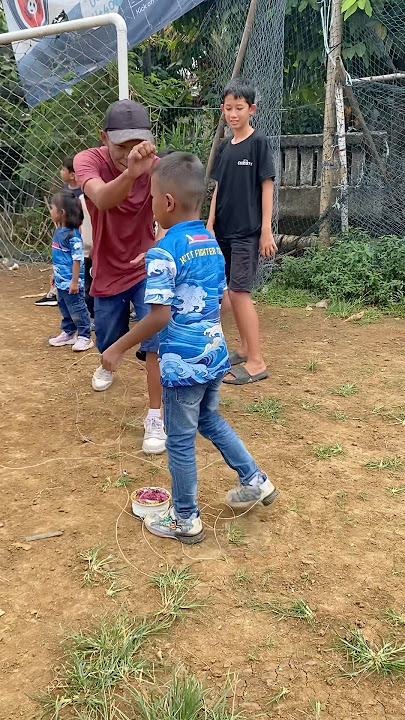 KENA JITAK !!  PAS KALAH ADU LAYANGAN  #layangansukhoi #layangan #layanganseot  #layanganbrazil