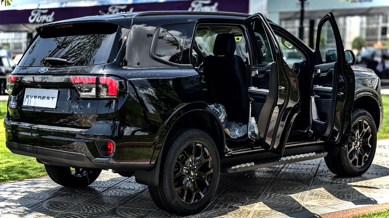 New 2025 Ford Everest SPORT 4x4 : 7Seats Luxury SUV 4K