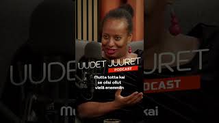 Joillekin sanotaan lapsena: et kuulu tänne. #maahanmuutto #elämäntarinat #Uudetjuuret #podcastit