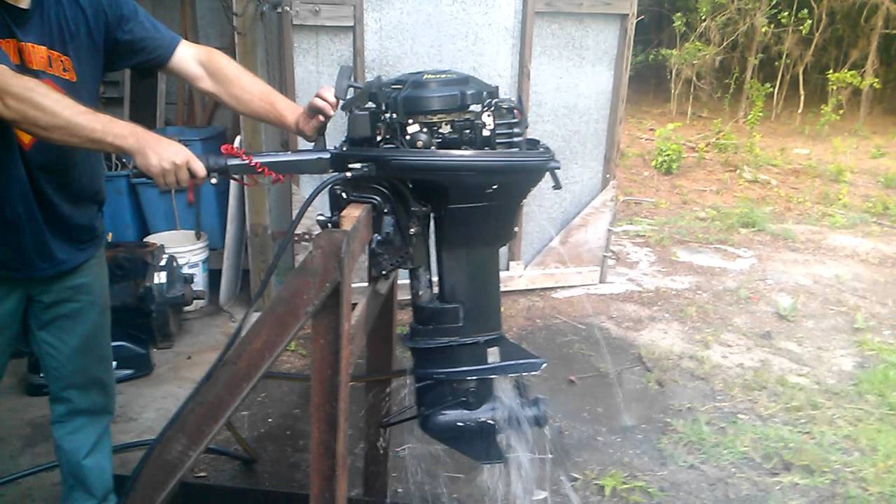 2000 9.9 hp Johnson Outboard Running YouTube