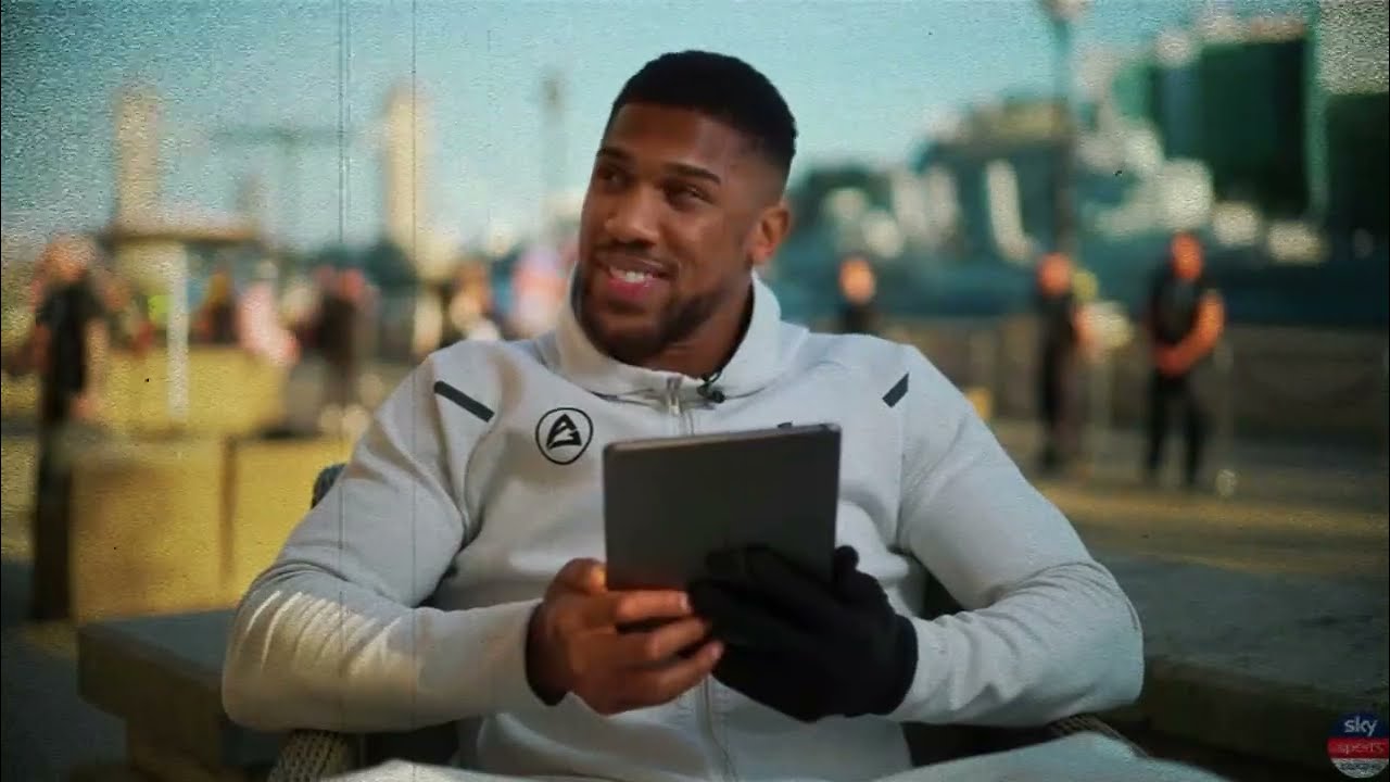 "Joe Rogan STUNNED as Conor McGregor Responds to Jake Paul Fight Offer!"