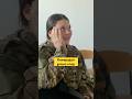 Домбыра ойнап камерадан ұялып отыр / русская девушка играет на домбре #домбыра