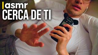 ASMR cerca de ti ✨ face touching, mouth sounds, inaudible screenshot 2